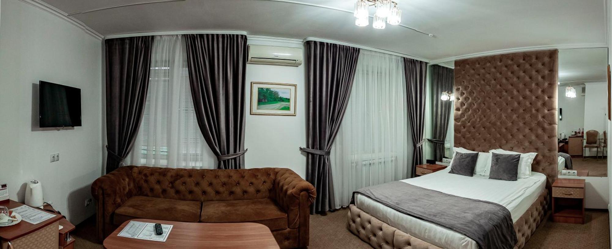 Kurmet Hotel Uralsk Exterior foto